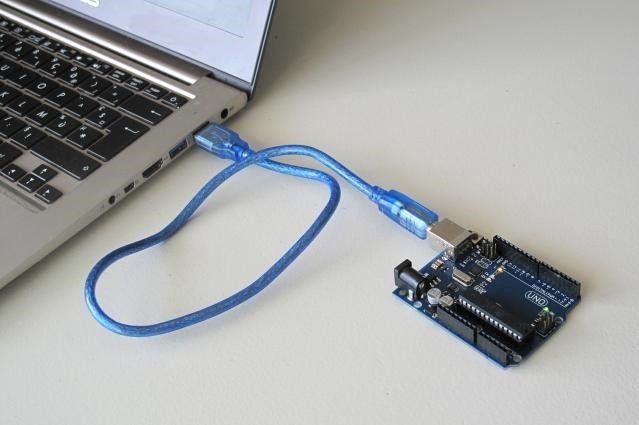  Arduino UNO and PC