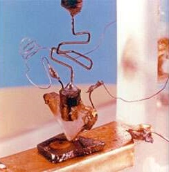 The first transistor of the world, born in Bell Labs in 1947