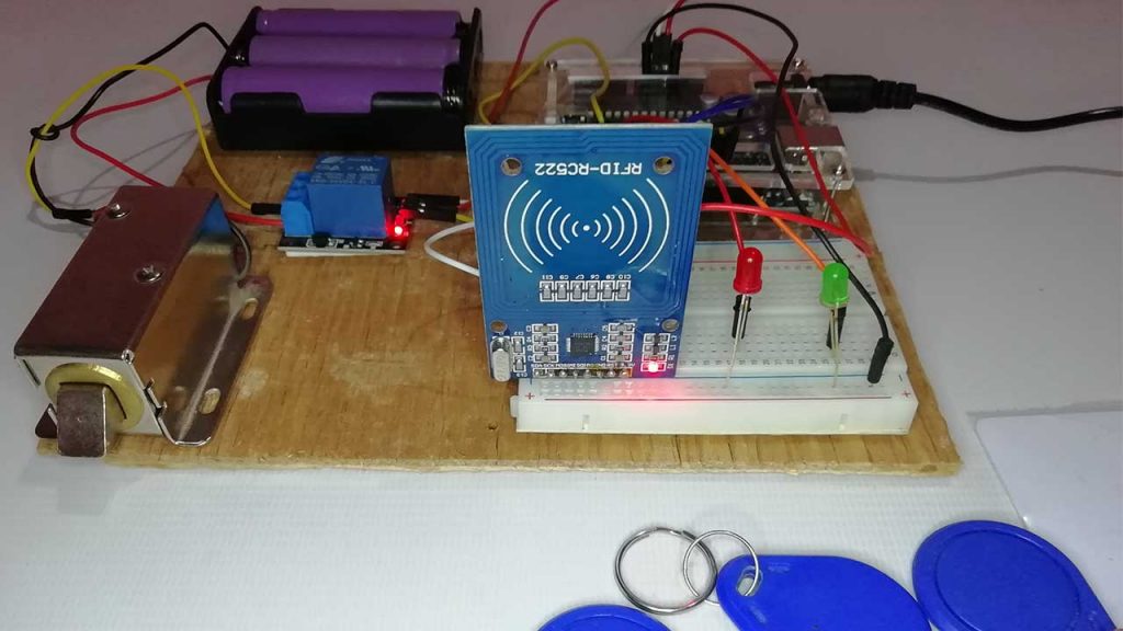 RFID Master Card Door Lock System Using Arduino